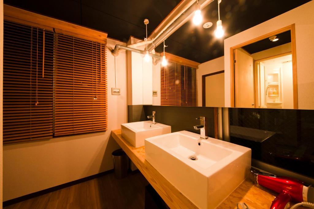 פוקואוקה Hakata Gofukumachi Hostel Takataniya מראה חיצוני תמונה